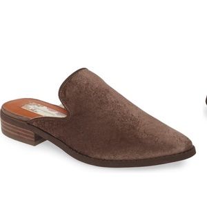 Nordstrom Band of Gypsies Velvet Brown Mule sz 6.5